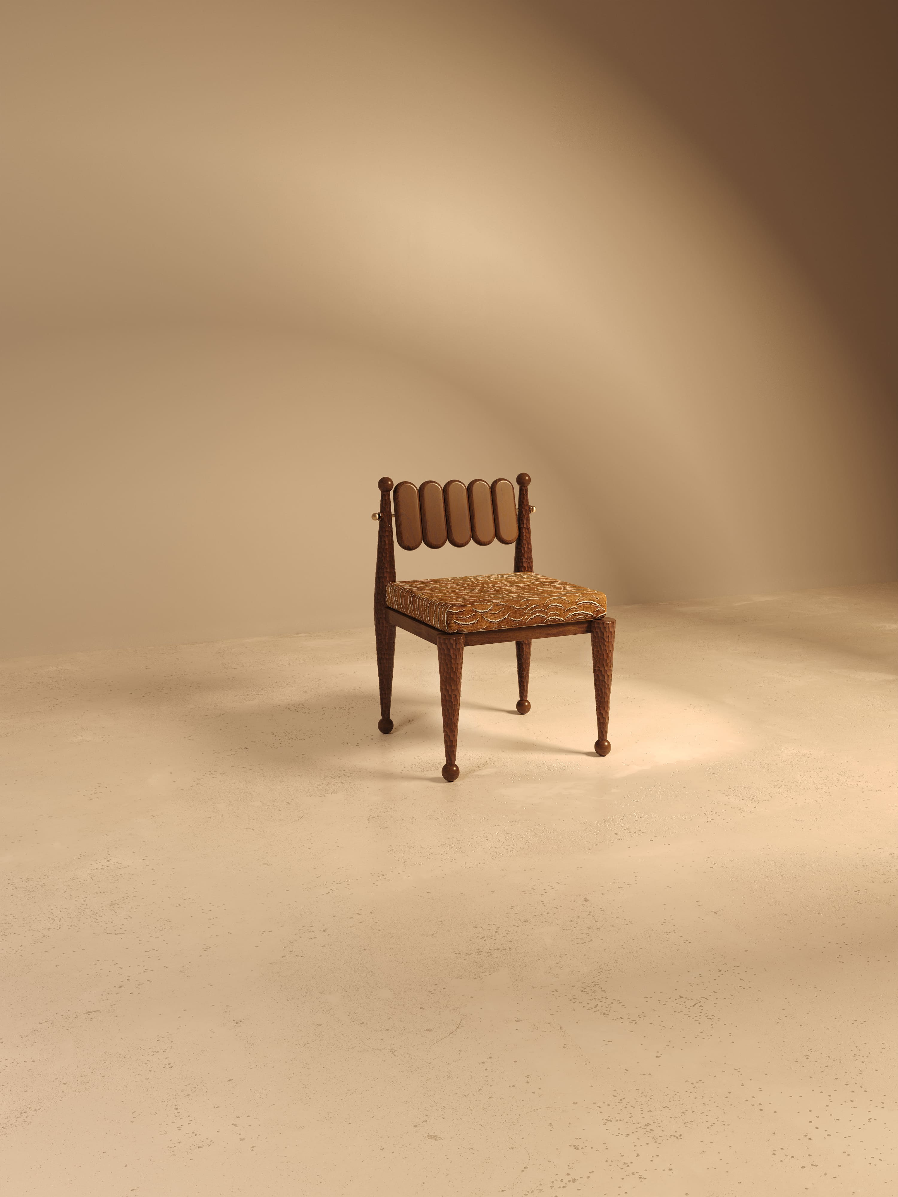 VandaVee - Luxury Handcrafted Furniture | Timeless Design